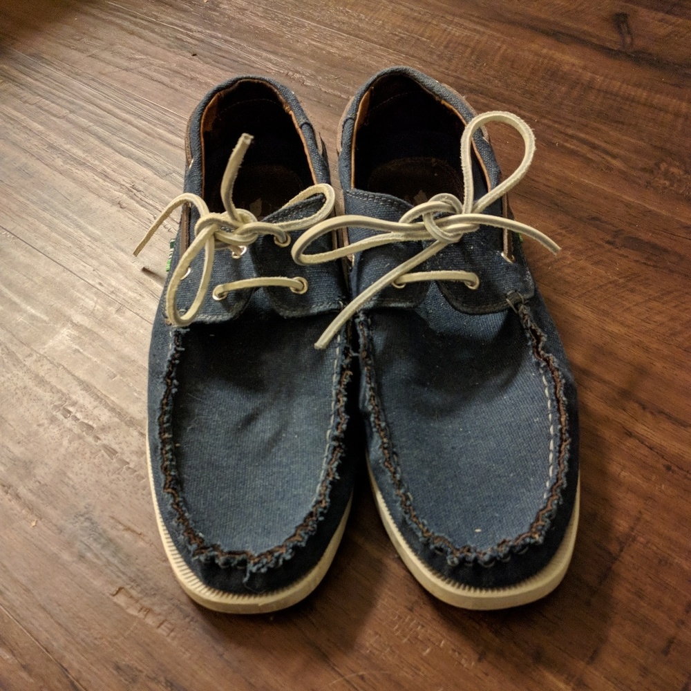 Size 9.5 / 10 Boat Shoes